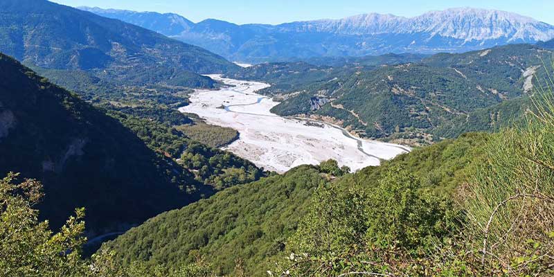 Εκδρομή στην Ιερά Μονή Σπηλιάς με στάση στην Πρασιά, στο κυπαρίσσι του Αγίου Κοσμά του Αιτωλού.